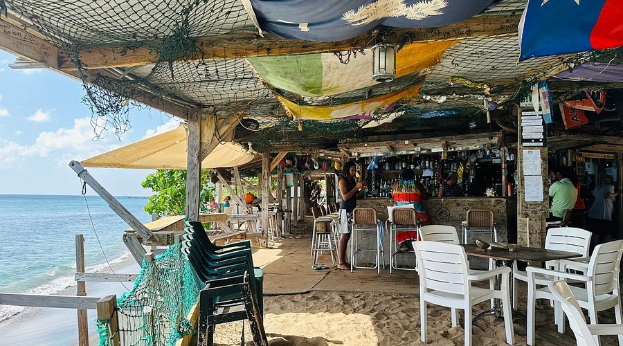 Best of St. Kitts Shore Tour & Friars, Carambola Beach and Shipwreck Bar - Image 6